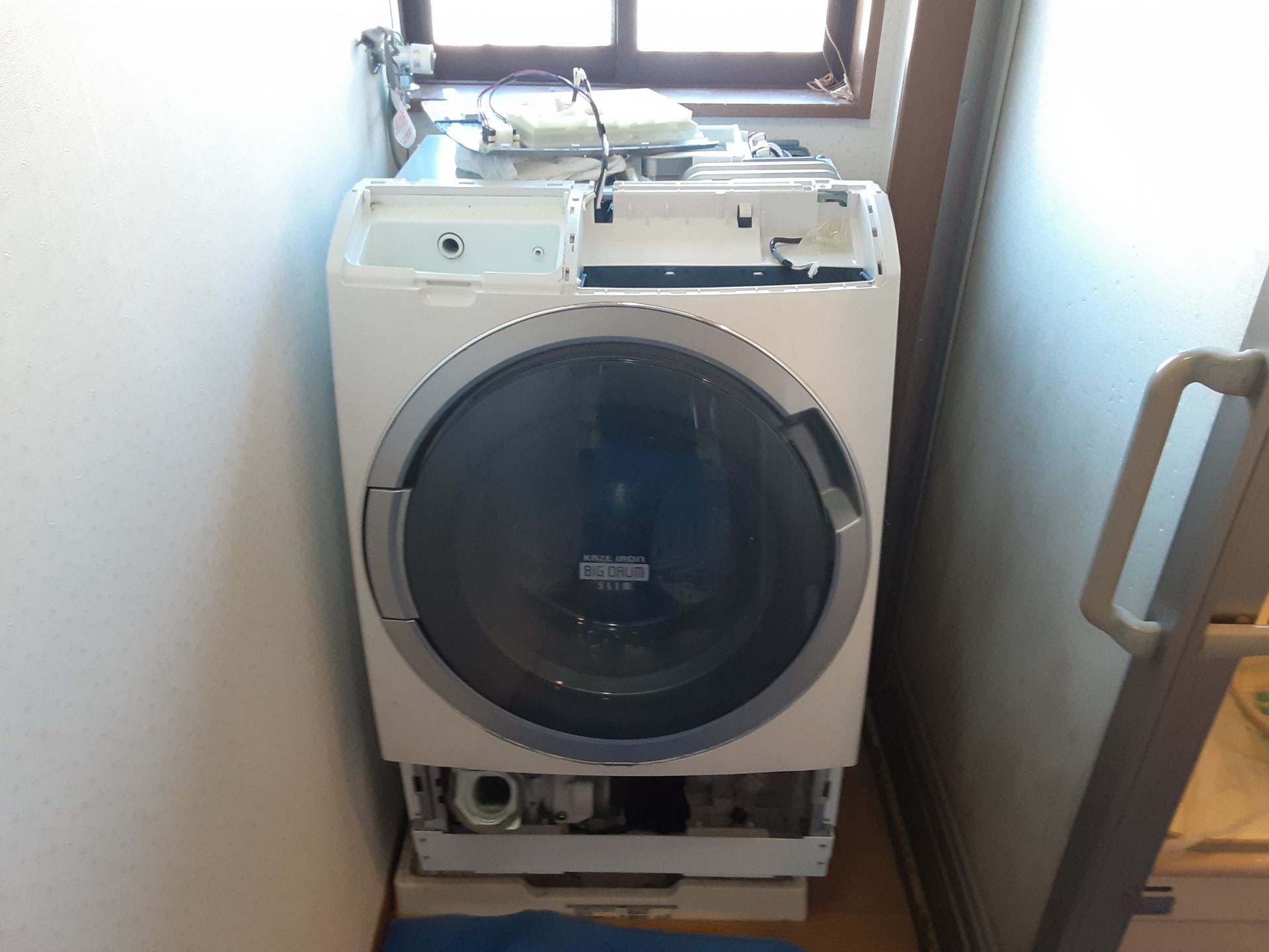 【名古屋】洗濯機（ドラム式）クリーニング(2)ならお任せください。お掃除代行｜ダイテクノサービス